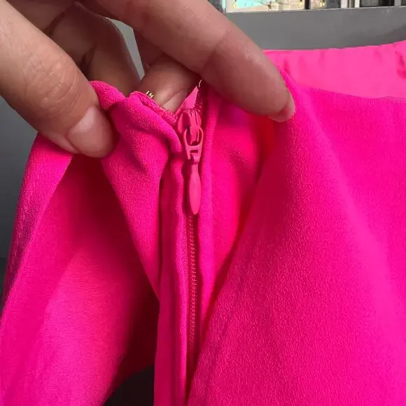 NWT Lilly Pulitzer Lyra Hot Pink Raz Berry One Shoulder Ruffle Jumpsuit Size 4 - Picture 4 of 6